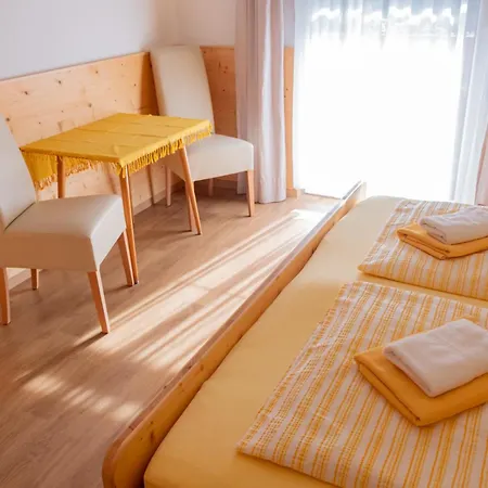 Haus Alpenrose *